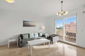 Smart-TV, peis og kontorer