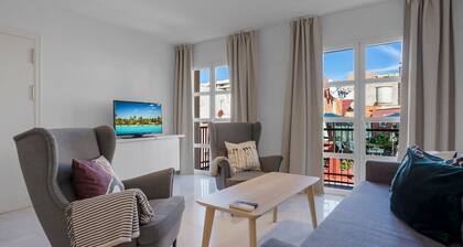 Best location apartment by Costarentals - Ref 28