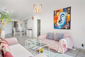 تلفزيون ذكي، مكتب