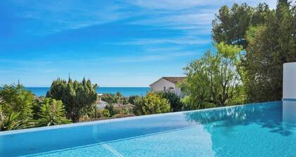 Benalmadena over the sea by Costarentals - Ref 17