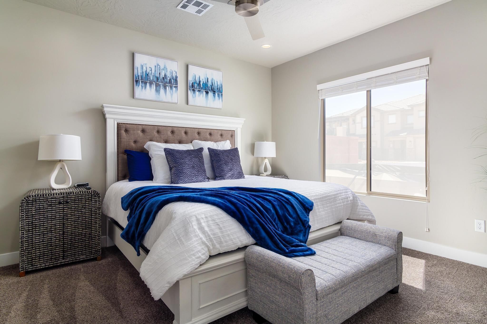 4 bedrooms, iron/ironing board, WiFi, bed sheets