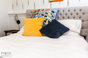 2 chambres, fer et planche à repasser, Wi-Fi gratuit, draps fournis