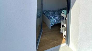 1 chambre, fer et planche Ă repasser, Wi-Fi gratuit, draps fournis