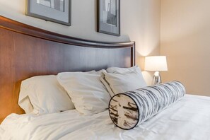 1 chambre, bureau, fer et planche à repasser, Wi-Fi