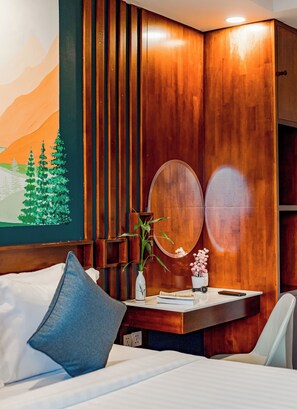 Deluxe Double Room With Balcony-Free Pickup at Bus Station | Egyptian cotton sheets, premium bedding, minibar, desk - Le Vert Angkor Hotel  (Siem Reap)