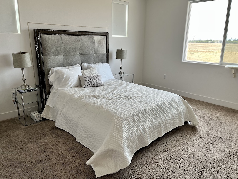 Modern Ripon Home Whole 4 bedroom House! Ripon Vrbo