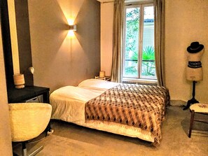 2 habitaciones, tabla de planchar con plancha y wifi gratis 