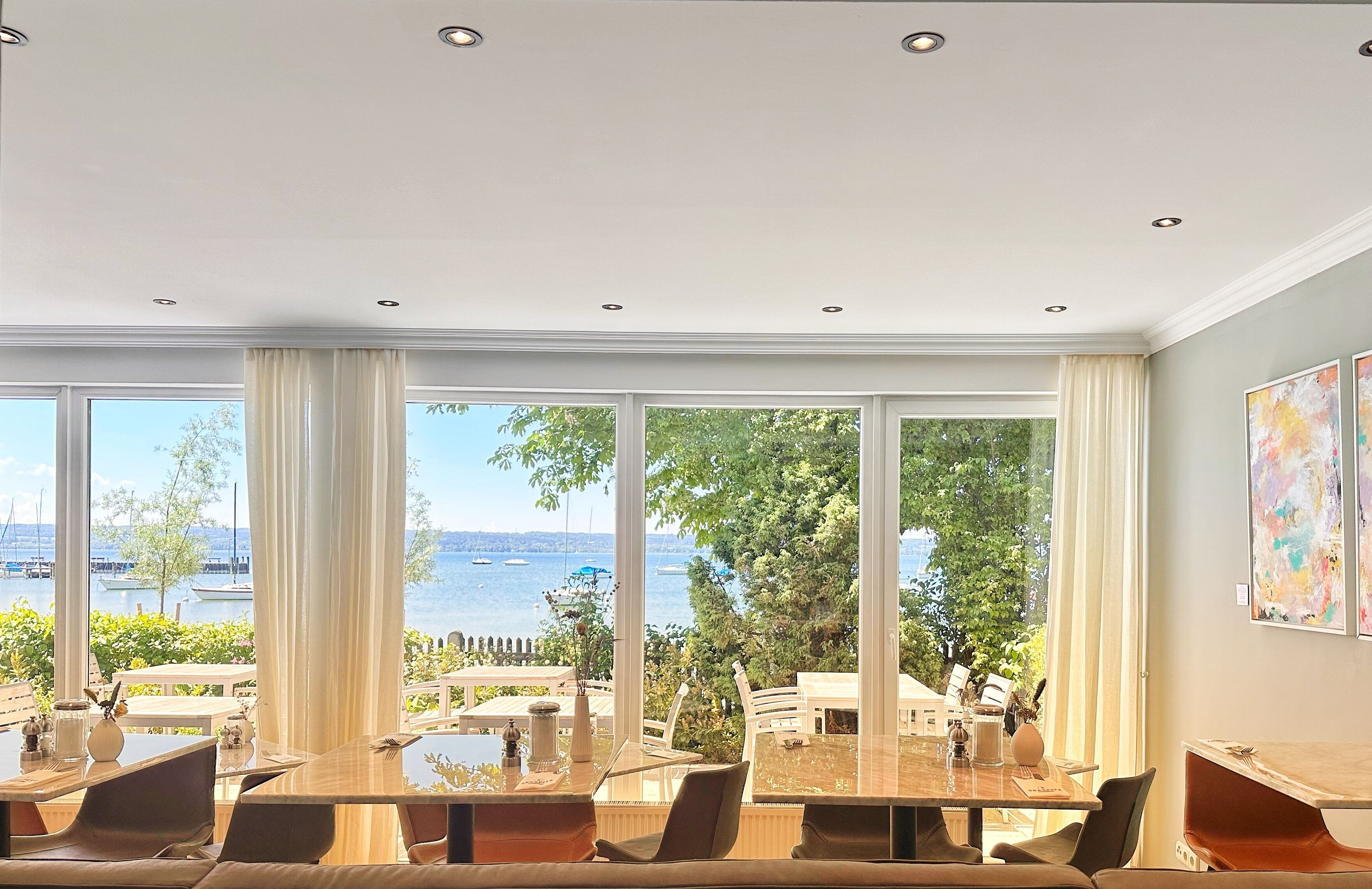 Petit déjeuner buffet compris tous les jours