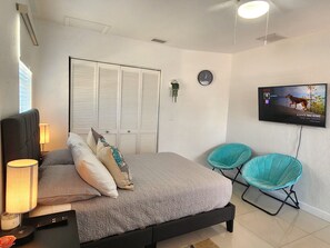 1 bedroom, free WiFi, bed sheets - Nuevo y Confortable Estudio (Naples)