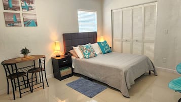 1 bedroom, free WiFi, bed sheets