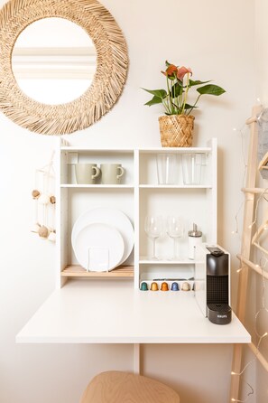 Studio, 1 grand lit | Coin cuisine privé | Machine à expresso, bouilloire électrique, serviettes en papier