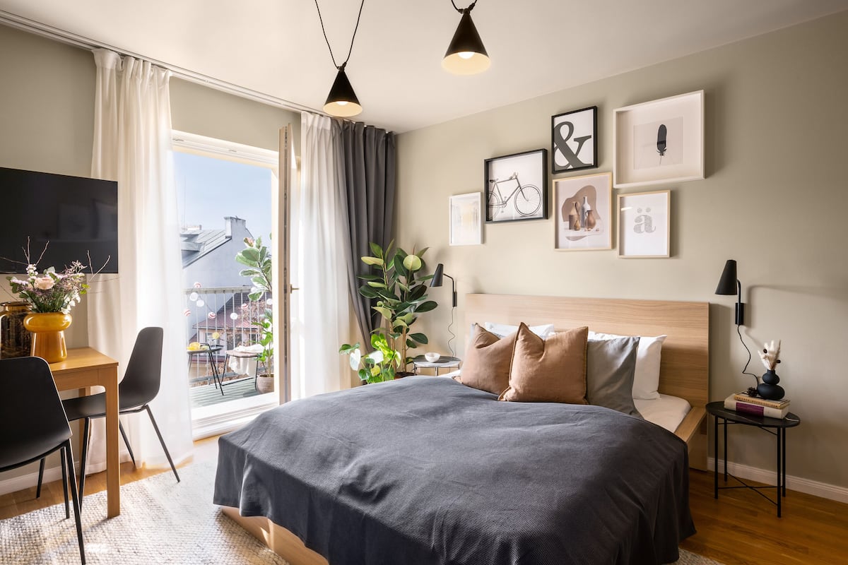 Studio, 1 Queen Bed with Sofa bed, Balcony
