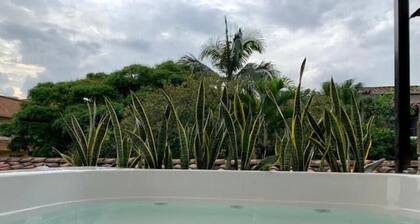 Casa 5inco 5 Bed 3 Bath Jacuzzi Billar