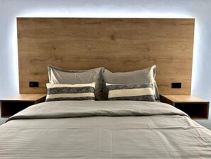 5 soverom, wi-fi (inkludert) og sengetøy