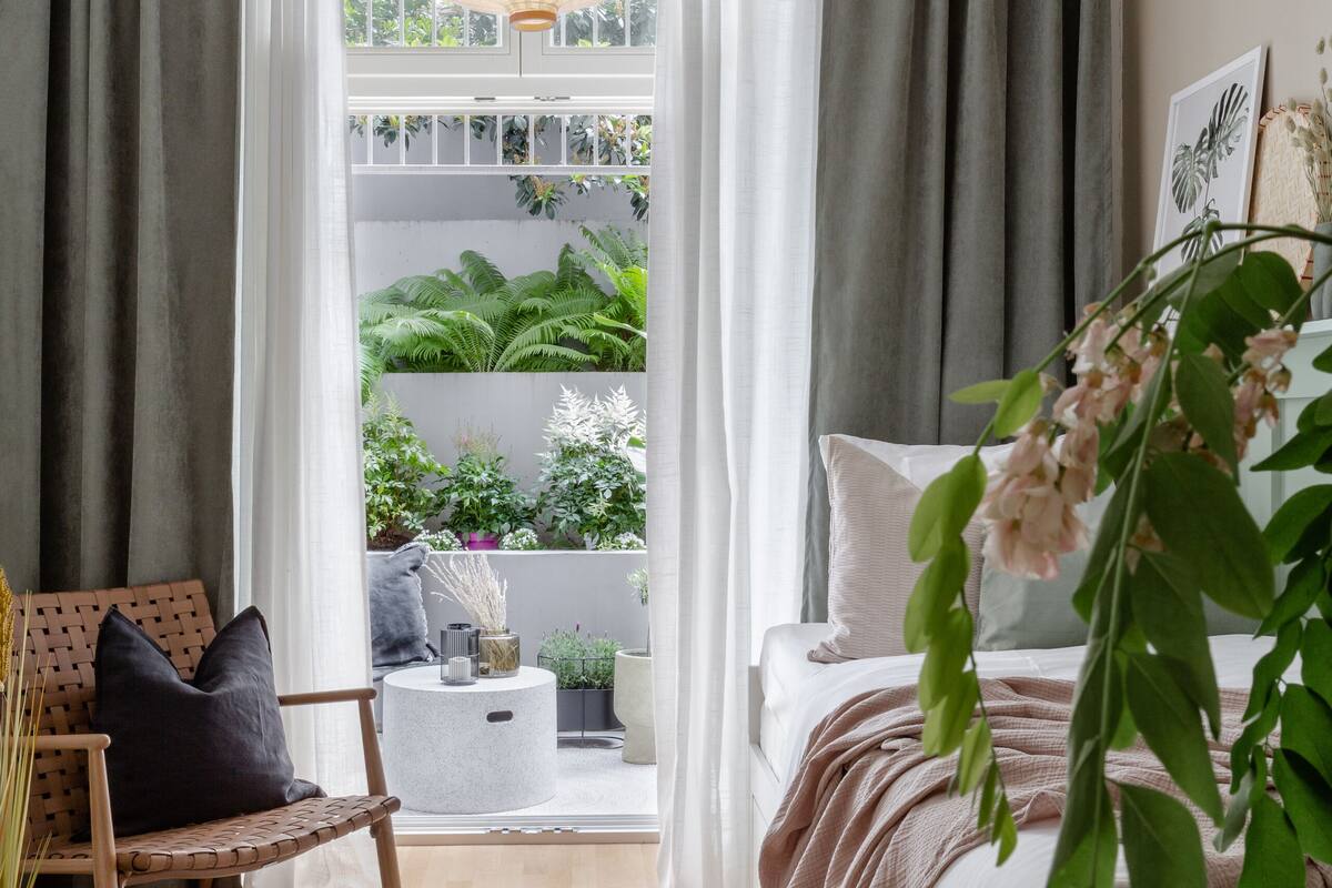Apartment, Non Smoking, Patio | 1 bedroom, iron/ironing board, cribs (surcharge), WiFi (free)