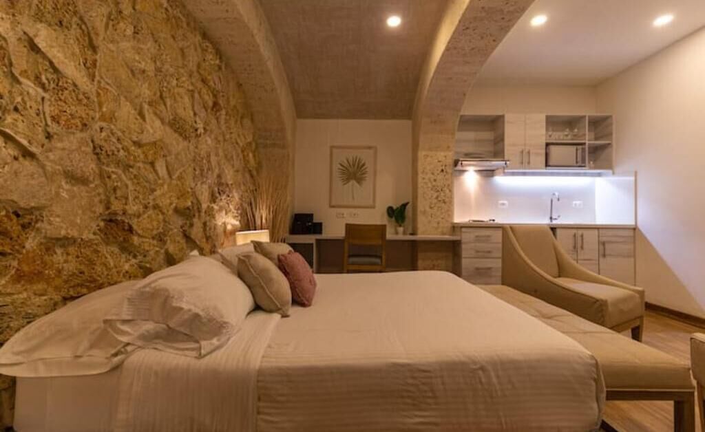 1 chambre, coffres-forts dans les chambres, bureau