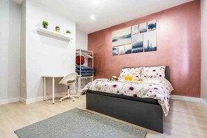 1 bedroom, desk, iron/ironing board, WiFi - Beautiful flat with free parking (Birmingham)