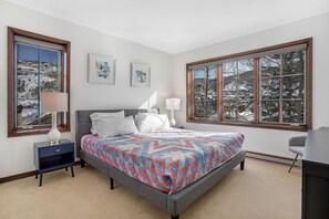 3 bedrooms, iron/ironing board, free WiFi, bed sheets - Ski In Ski Out, Mountain Modern, Exceptional Location and Gorgeous Views!!!  (Beaver Creek)