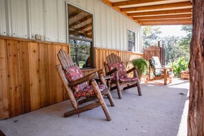 Terrace/patio - Runnin' Bird Haus Waco Magnolia (Waco)