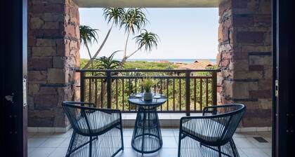 Luxury Suite within The Capital , Private Beach