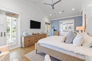 7 habitaciones, tabla de planchar con plancha, wifi y ropa de cama