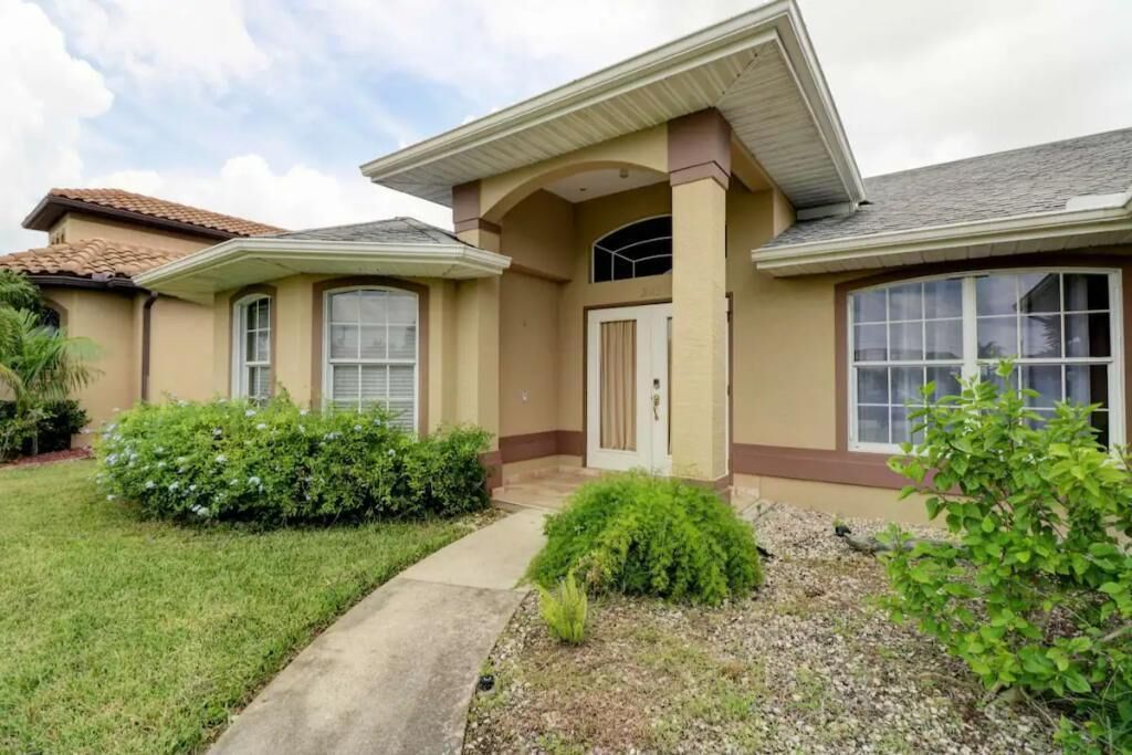Lovely Home With Gulf View, Heated Pool, Boat Lift