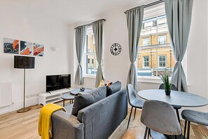 Apartment | Living room - Contemporary Oasis in Paddington II (London)