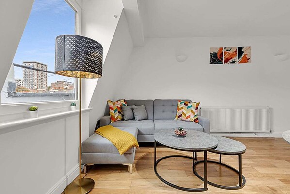 Apartment | Living room - Contemporary Oasis in Paddington III (London)