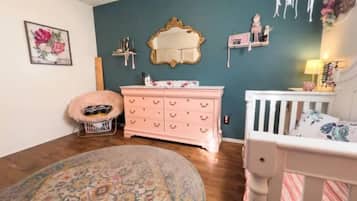 3 habitaciones, cuna de viaje y wifi