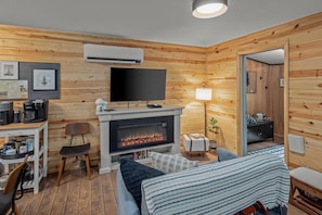 Smart TV, chimenea
