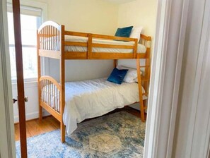 5 chambres, bureau, lit parapluie, Wi-Fi