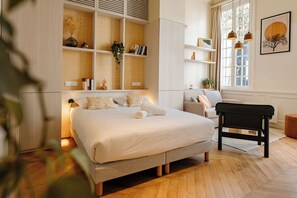 Literie de qualité supérieure, décoration personnalisée