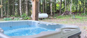 Brand New, Private Home w/ Nordic Hot Tub- Just 1/2 mile to Jay Peak Resort