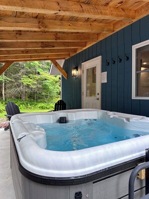 Terrace/patio - Brand New, Private Home w/ Nordic Hot Tub- Just 1/2 mile to Jay Peak Resort (Jay)