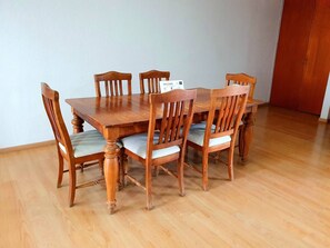 Apartment, 3 Bedrooms, Accessible | Dining