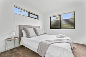 4 Schlafzimmer, Bügeleisen/Bügelbrett, Reisekinderbett, kostenloses WLAN