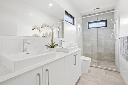 StayAU Modern 4BR TH Bayswater