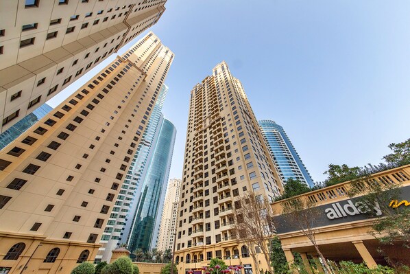 บริเวณภายนอก