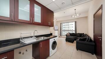 Căn hộ Premium | Bếp riêng | Tủ lạnh, lò vi sóng, lò nướng, bếp nấu