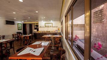 Desayuno continental incluido todos los días