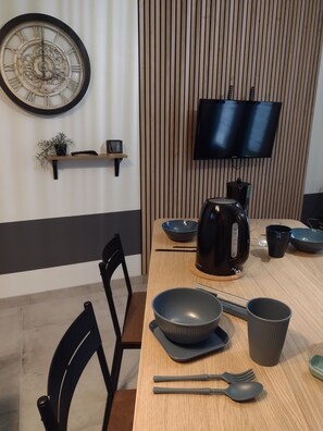 Dining - Eco-Logis, house with private garden and terrace0 (Mondeville)