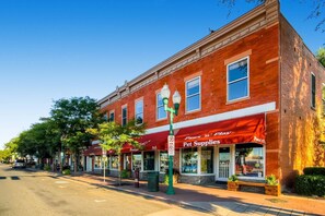 Exterior - Olde Town Gold-2 bed/1 bath in Olde Town Arvada
 (Arvada)