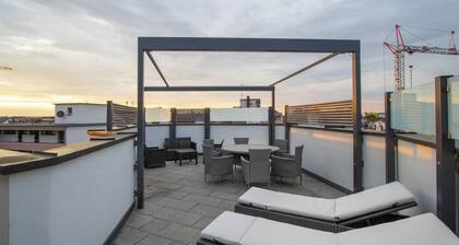 Penthouse Maisonette Apartment - City Center, Highspeed Internet, Garage Parking