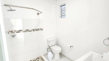 Toallas, jabón, papel higiénico