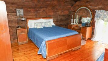 2 soverom, skrivebord, strykejern/-brett og wi-fi