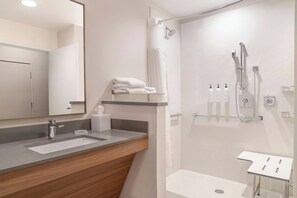 Free toiletries, hair dryer, towels, soap - Fairfield Inn & Suites by Marriott Detroit Taylor (Taylor)