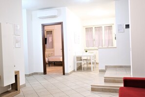 City Apartment | Living area | Flat-screen TV - Wine Apartments Florence Verdicchio (Florence)