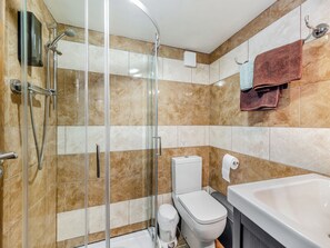 Towels - 2 bedroom accommodation in Tyn Y Gongl, near Benllech (Tyn Y Gongl, near Benllech)