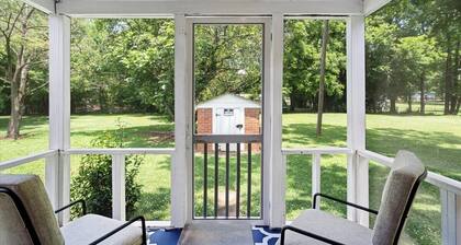 Noda Home w Yard Perfect For Digital Nomads 250 Mbps Fiber!