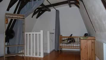 1 Schlafzimmer, BĂŒgeleisen/BĂŒgelbrett, kostenloses WLAN, BettwĂ€sche